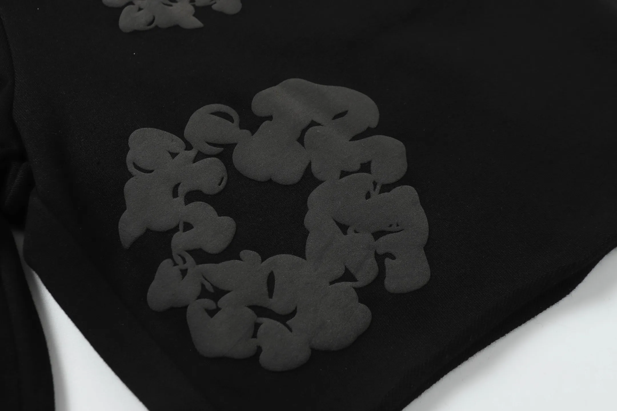 DENIM TEARS kapok new shorts Style number: 237P150 Color: black and gray Size: S M L XL